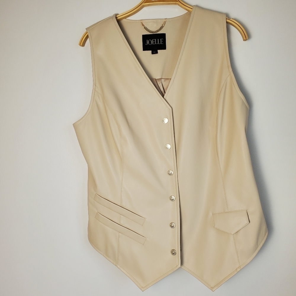 Joelle Sundance Faux Leather Vest - Picture 3 of 10